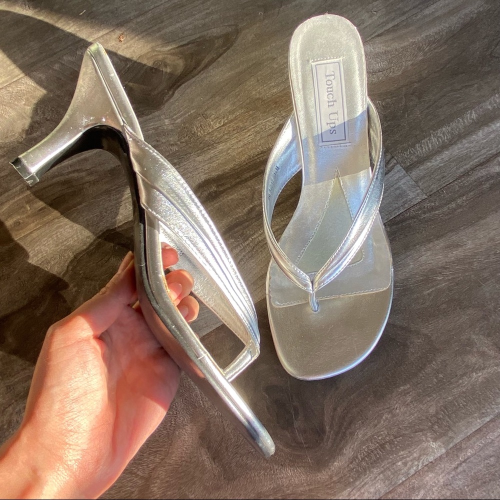 “Tori” thong kitten heels by TouchUps